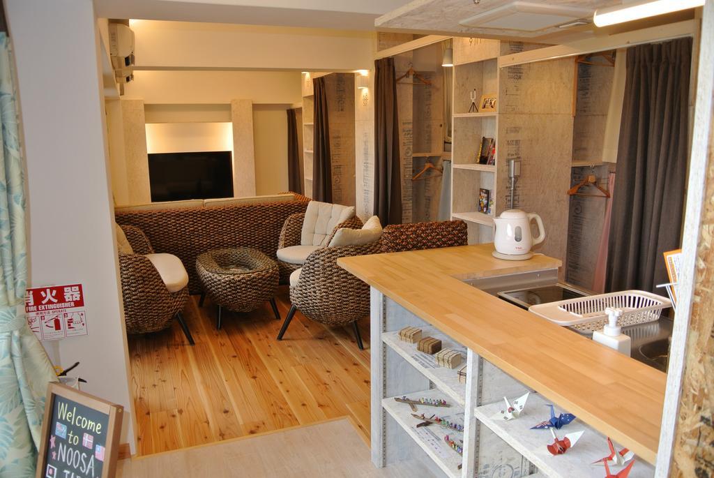 Backpackers Hotel Noosa Japan In Takatsuki Tonda Eksteriør billede