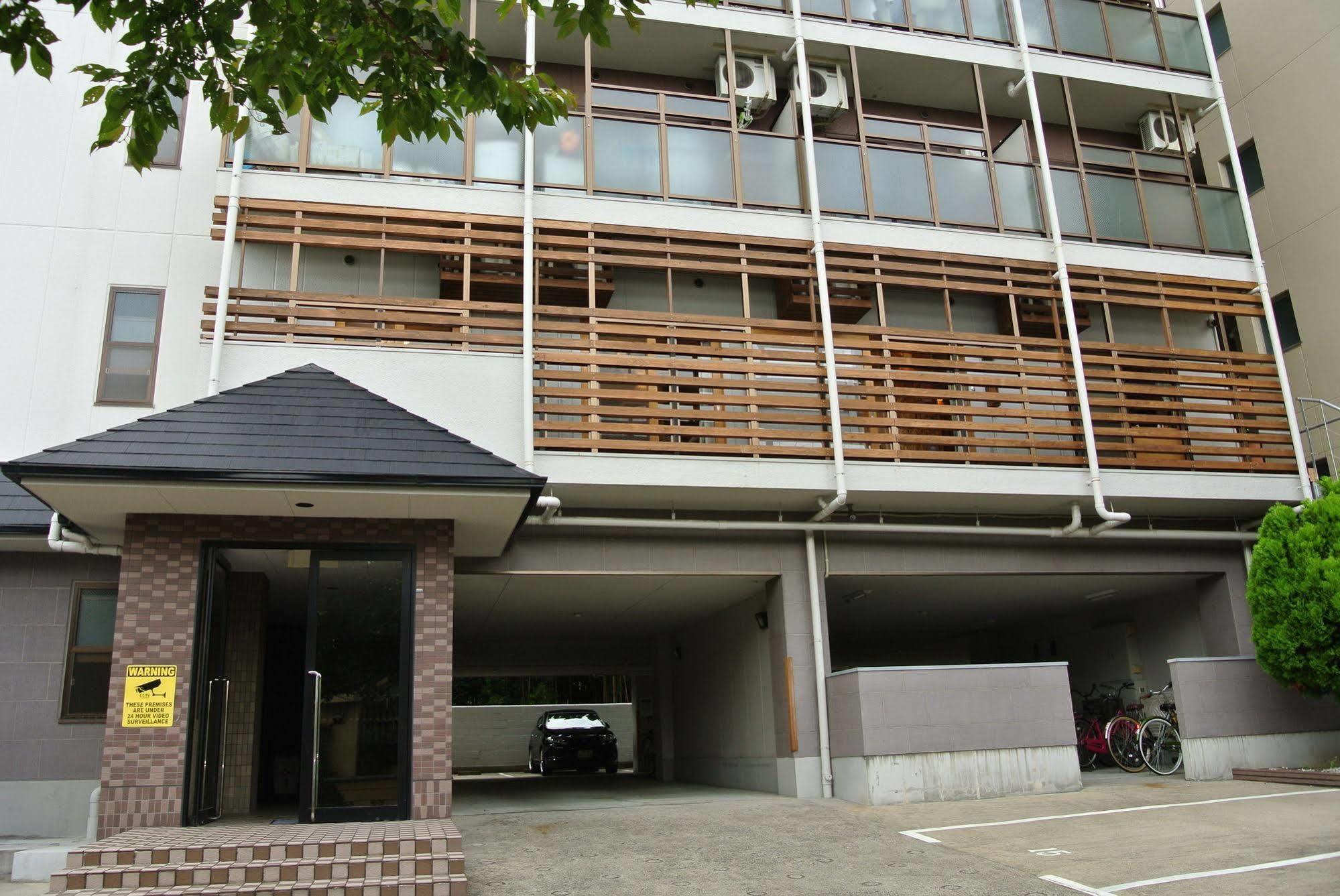 Backpackers Hotel Noosa Japan In Takatsuki Tonda Eksteriør billede
