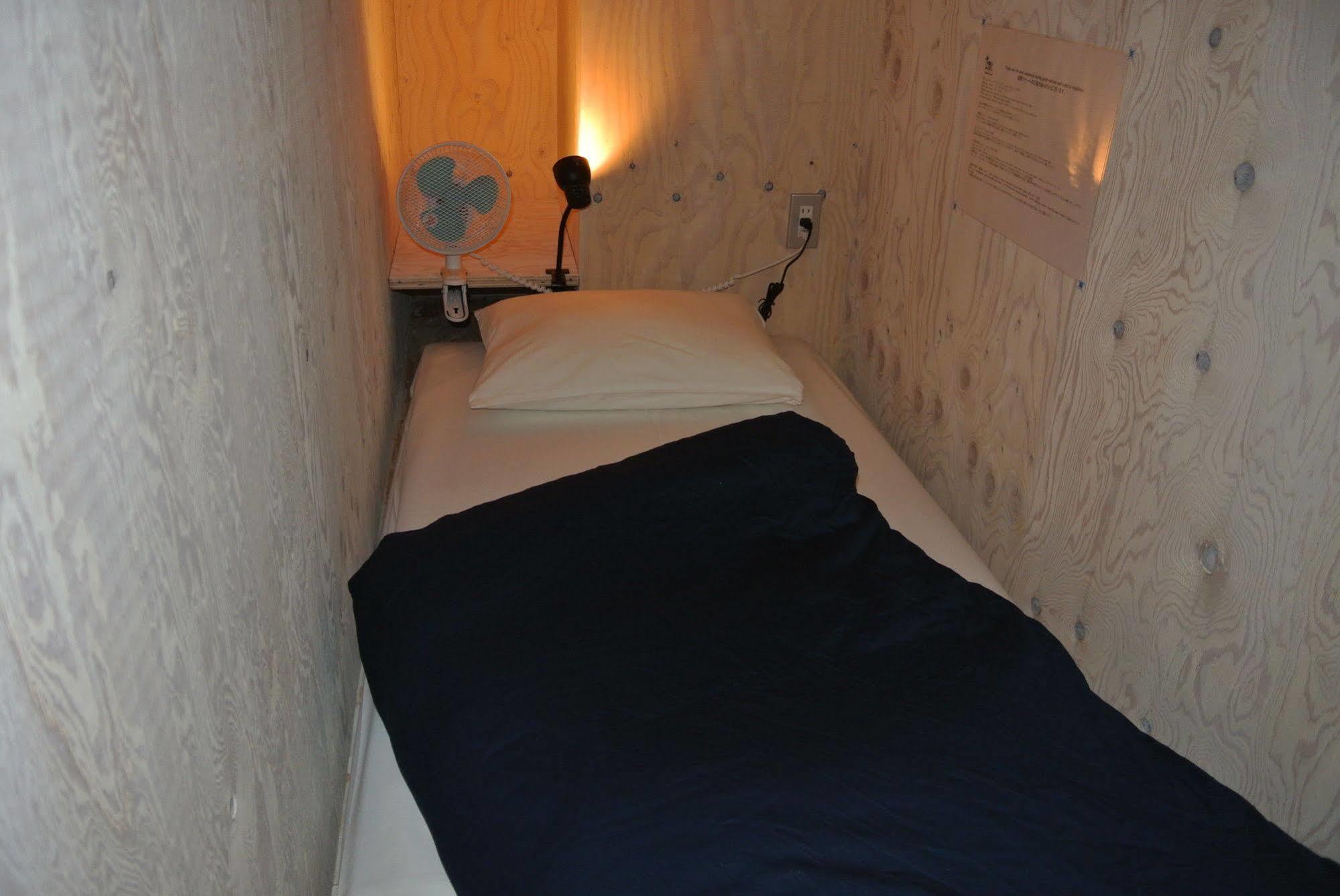 Backpackers Hotel Noosa Japan In Takatsuki Tonda Eksteriør billede
